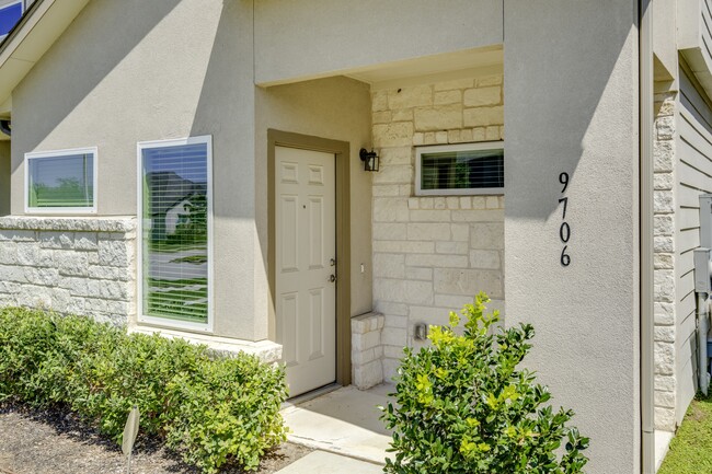 Building Photo - 9706 Whisper Willow Blvd
