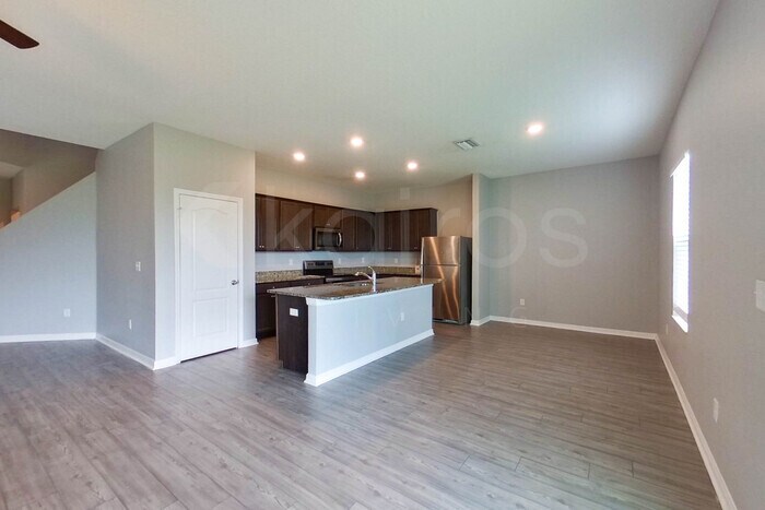 Building Photo - 30084 Fedora Cir