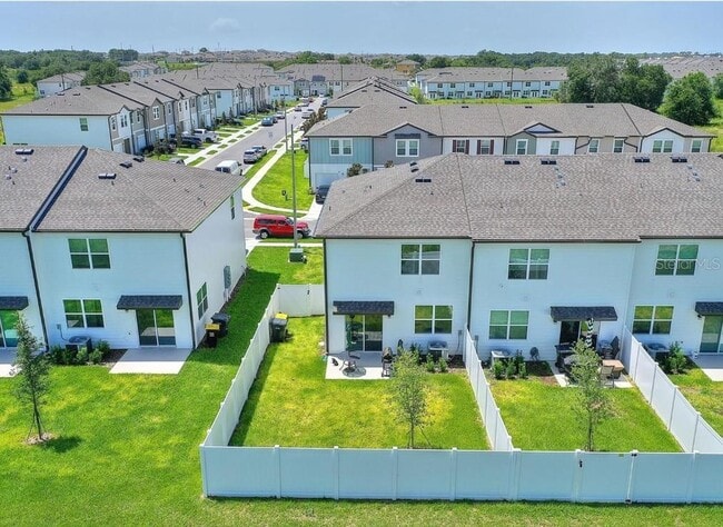 Building Photo - 1124 Merrill St