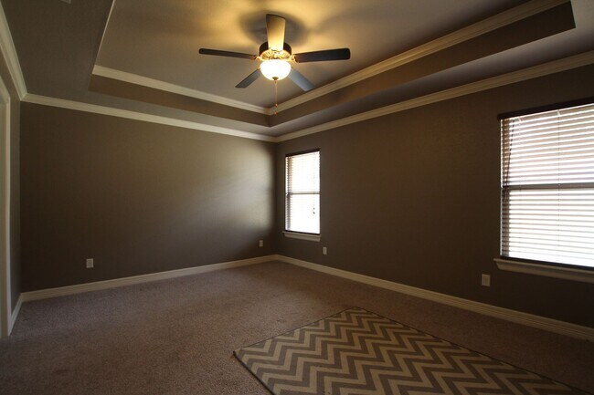 Building Photo - Coming Soon-Beautiful 3 bedroom 2 bath home in Flint!