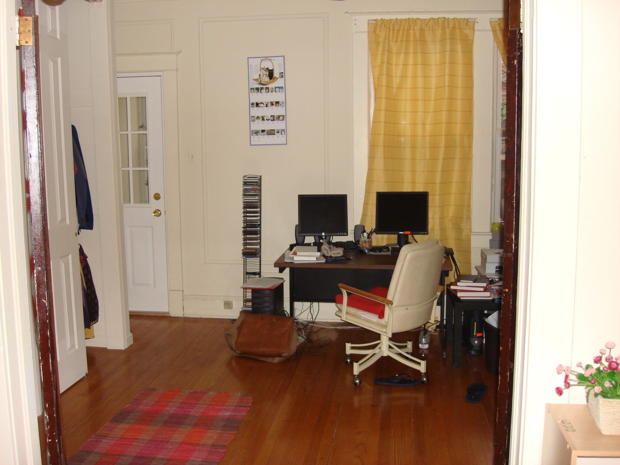 Building Photo - 216 Denison St