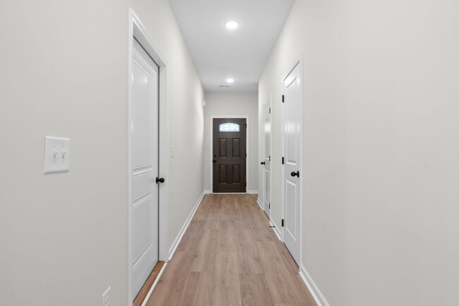Building Photo - New Construction! GARBAGE/LAWN INCLUDED! N...