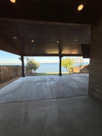 Building Photo - 18136 Lakefront Ct