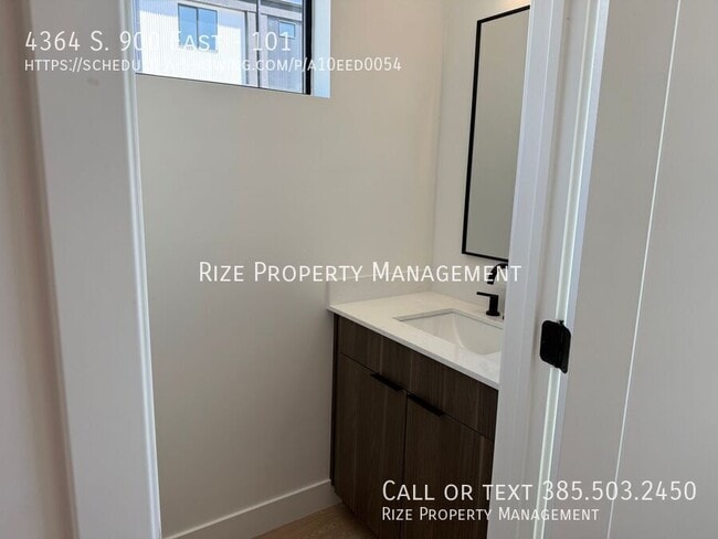 Building Photo - 4364 S 900 E
