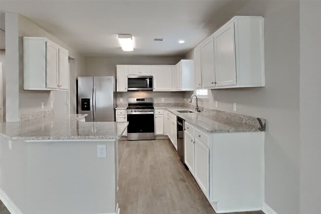 Building Photo - 6423 Lily Hollow Ct