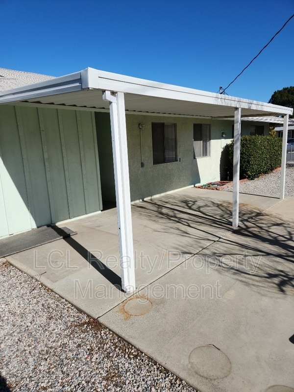 Building Photo - 26787 Oakmont Dr