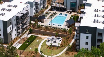 Building Photo - 6000 Ava Ave