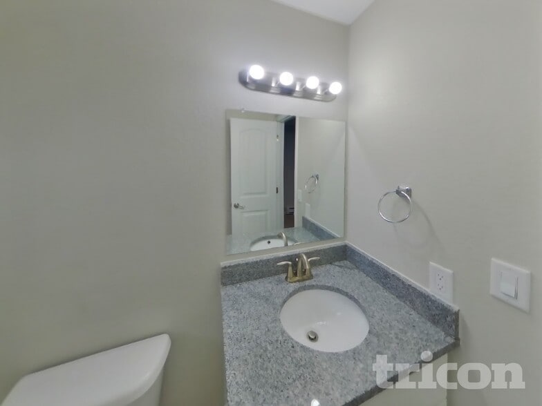 Building Photo - 5130 Rainbow Harbour Cir