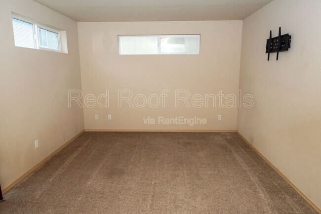 Building Photo - 20121 96th Ave E