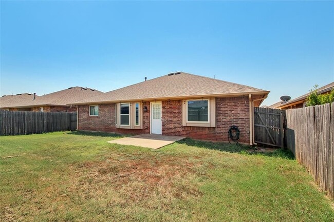 Building Photo - 3913 Caraway Ln