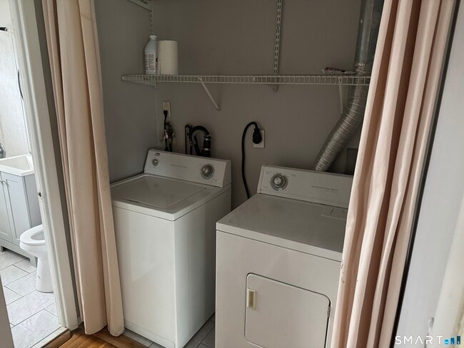 Building Photo - 239 Cherry Hill Dr