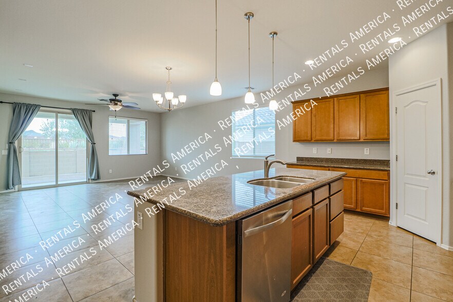 Building Photo - 21271 E Pecan Ln