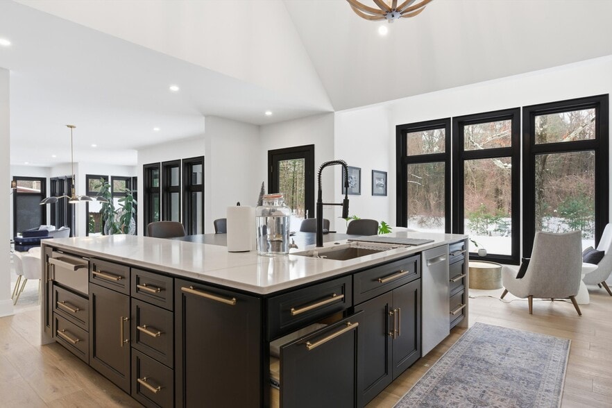 Building Photo - 15 Joshua Rd