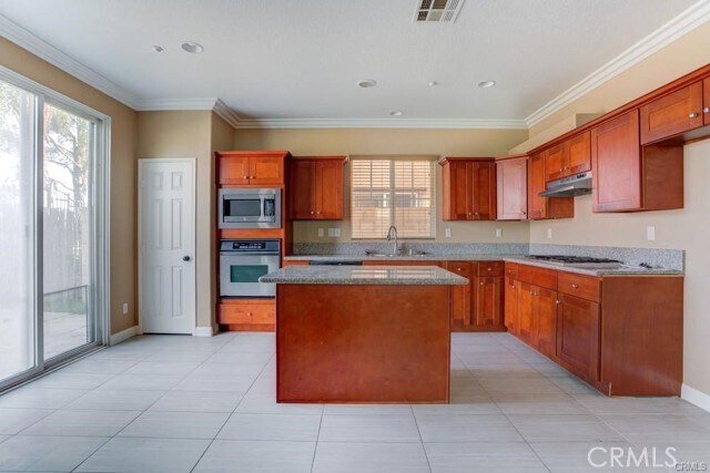 Building Photo - 6273 Long Cove Dr