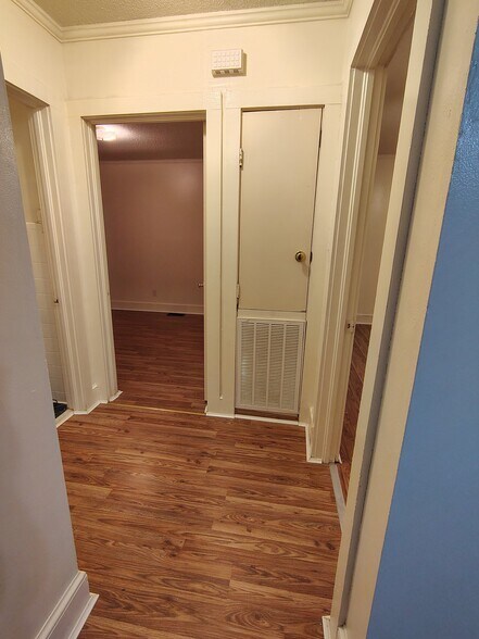 Hallway - 121 3rd Ave NE