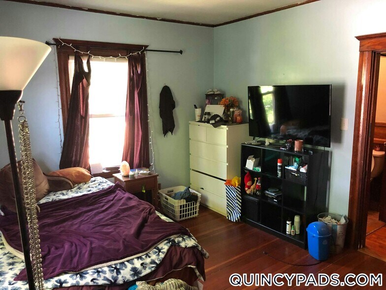 Building Photo - 36 Summer St