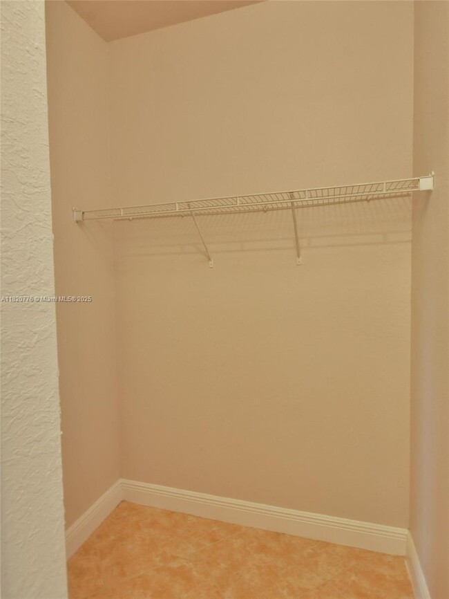 Building Photo - 8940 SW 228th Ln