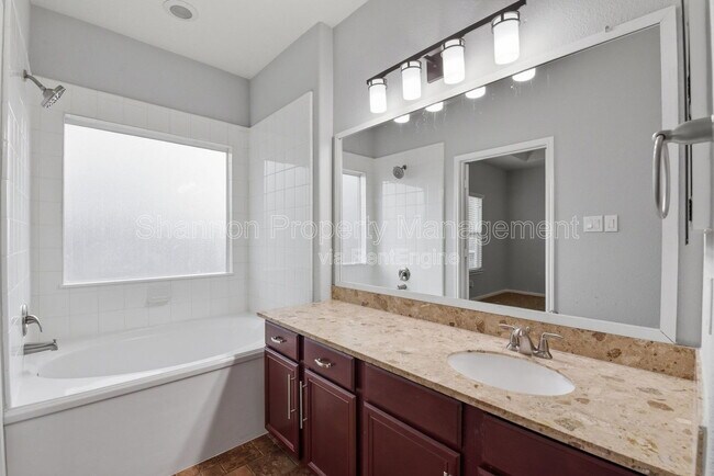Building Photo - 17142 Amarose Dr