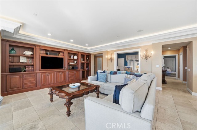 Building Photo - 5 Stickley Dr