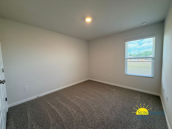 Building Photo - 5578 Silverbell Dr