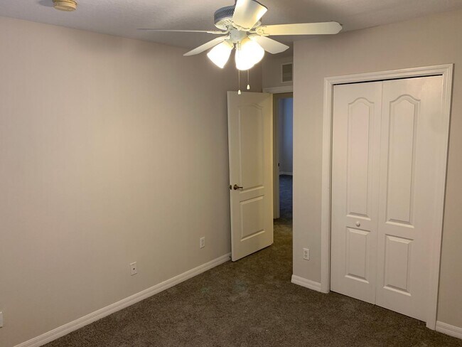 Building Photo - GORGEOUS 3 BEDROOM, 2.5 BATHROOM TOWNHOME LOCATED IN THE HERITAGE HARBOUR COMMUNITY AT LIGHTHOUSE...