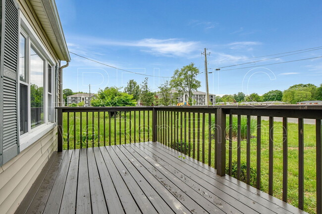 Building Photo - 5415 Distler Ln