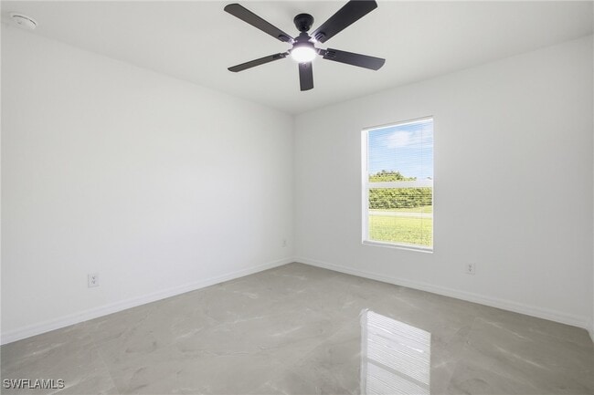 Building Photo - 416 Pinehurst Ave