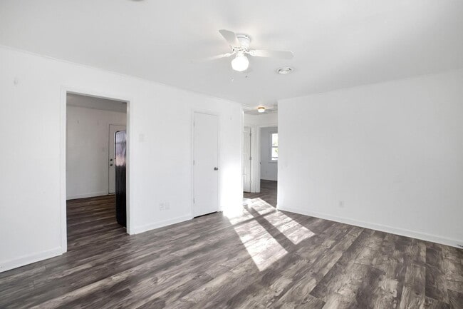 Building Photo - Affordable 2 bedroom in Jacksonville