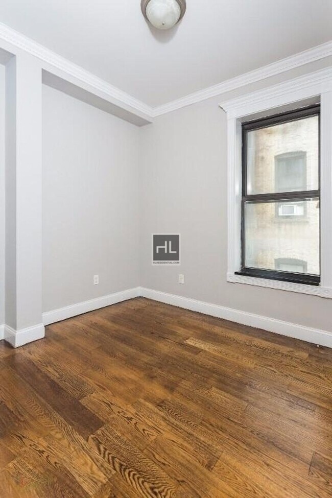 Building Photo - E 18TH ST.