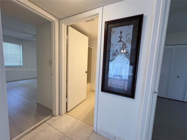 Building Photo - 1226 SW 113th Terrace