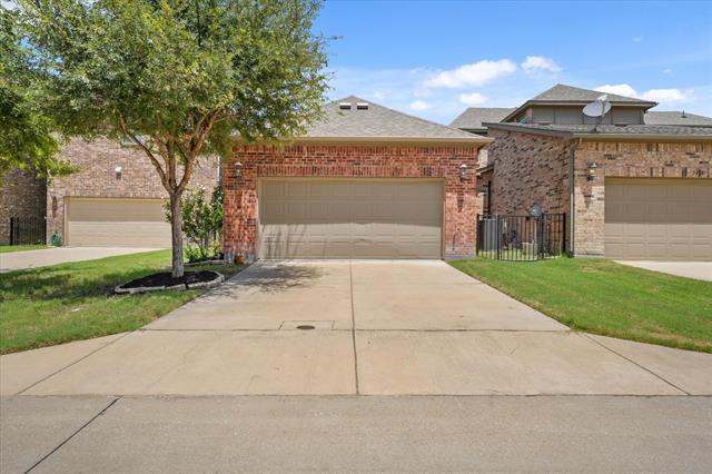 Building Photo - 7424 Palisades Dr