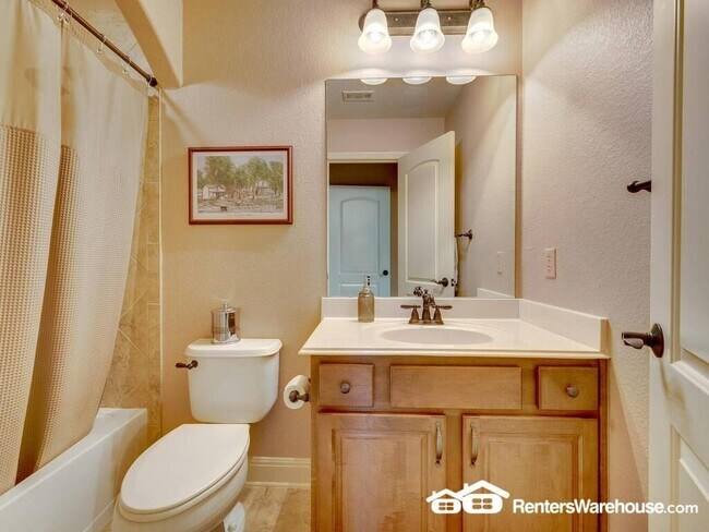 Building Photo - 206 Varco Dr