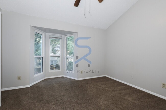 Building Photo - Move in before November 15th and choose yo...