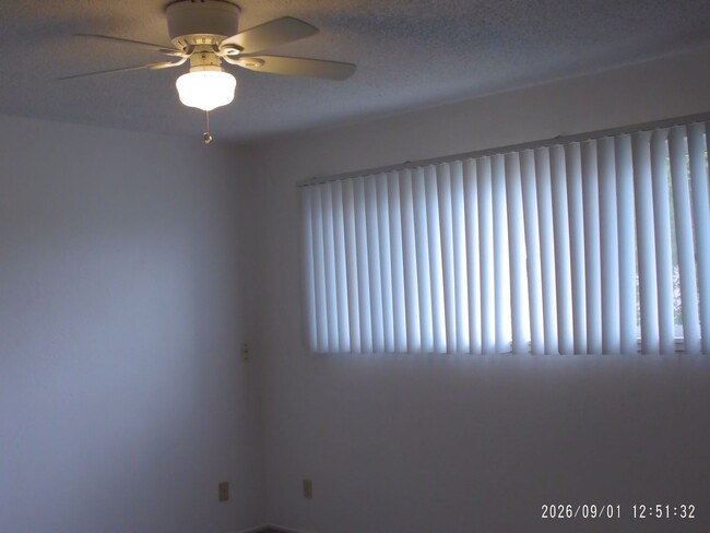 Building Photo - 970 Linda Ln