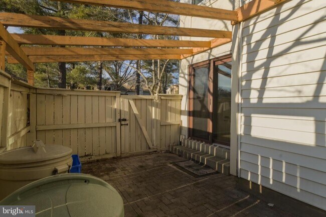 Building Photo - 20307 Grazing Way