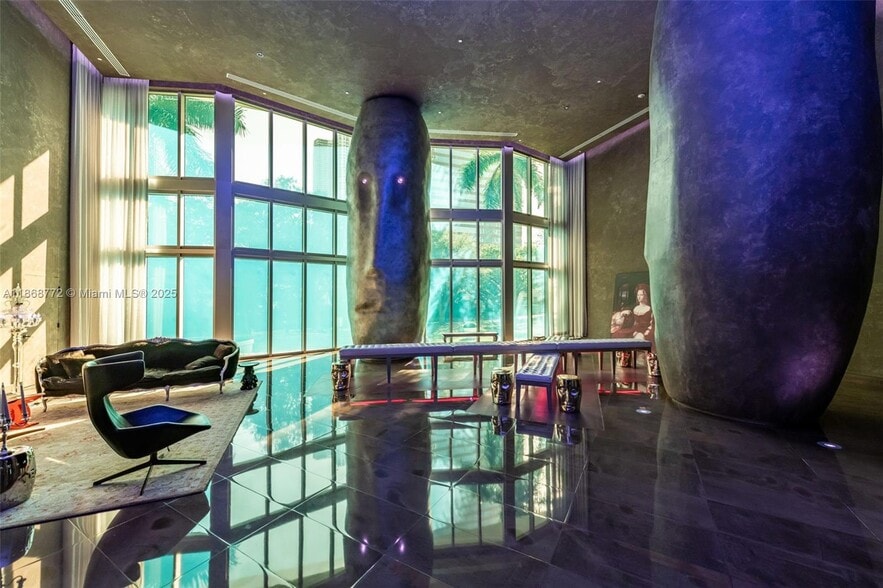 Building Photo - 495 Brickell Ave