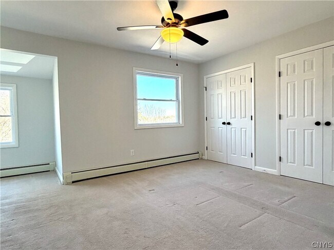 Building Photo - 14 Pond Path