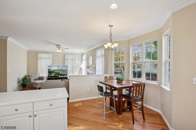 Building Photo - 12 Hansom Rd