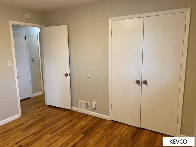 Building Photo - Fantastic House Near City Park