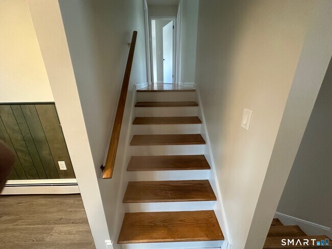 Building Photo - 161 Brion Dr