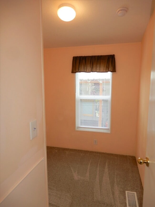 Building Photo - 2340 Strand Ave