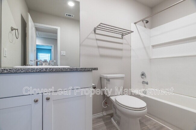 Building Photo - 13730 Bucket Way