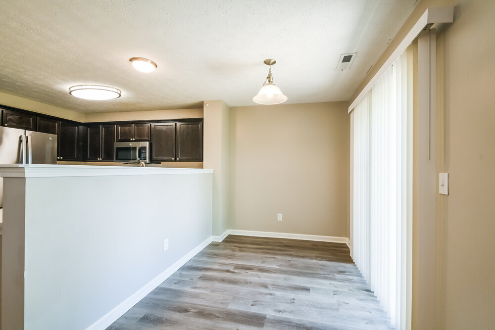 Building Photo - 15298 Royal Grove Dr