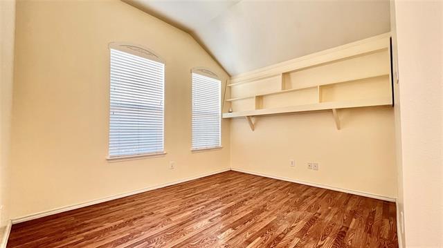 Building Photo - 203 Waterford Dr