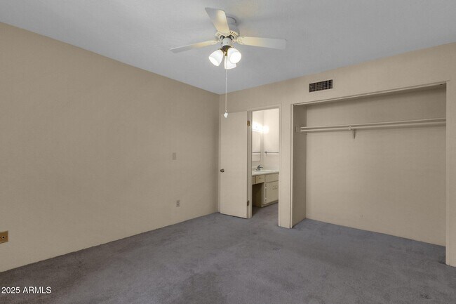 Building Photo - 4554 E Paradise Village Pkwy N