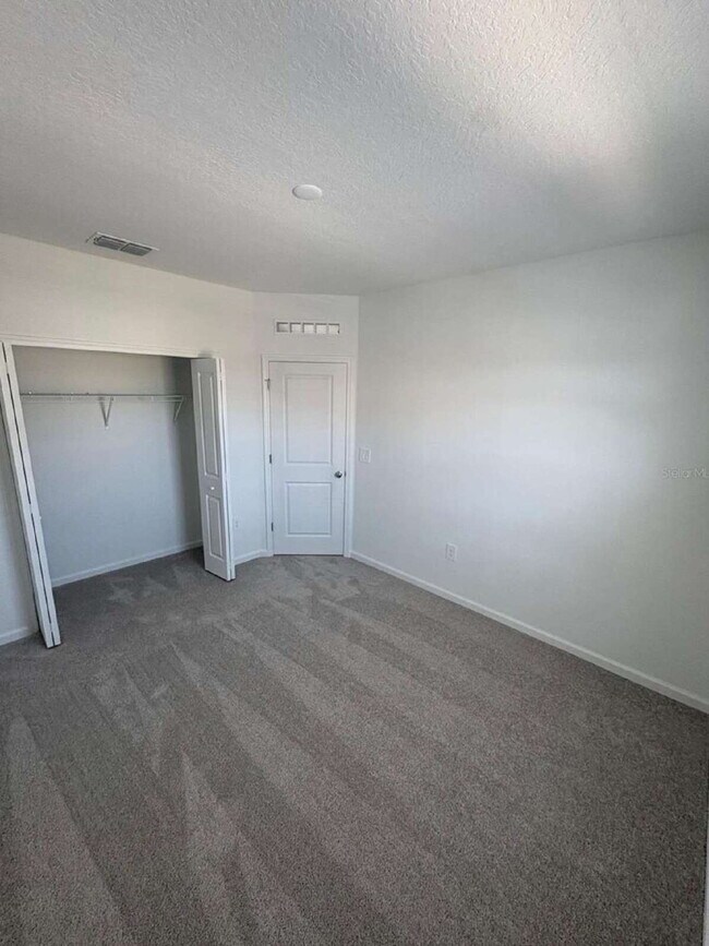 Building Photo - 2787 Skyline Lp