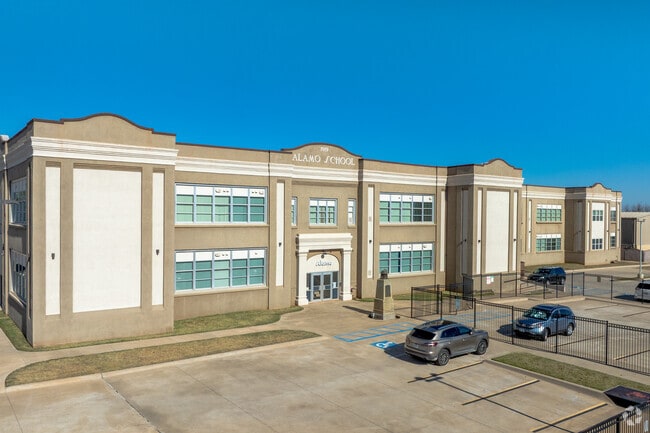 Building Photo - Alamo School Lofts
