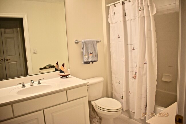 Building Photo - 215 S Ocean Grande Dr