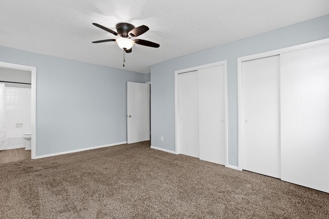 Building Photo - 705 Bon Aire Dr