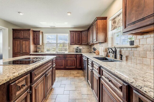 Building Photo - 5434 Chinaberry Grove